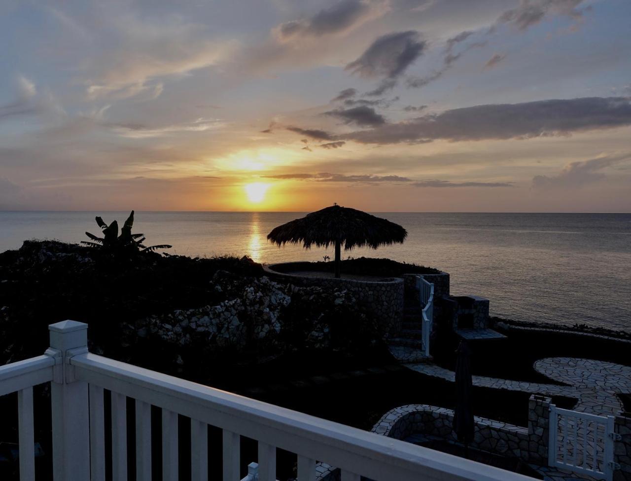 Stunning Ocean View Villa Negril Exterior photo